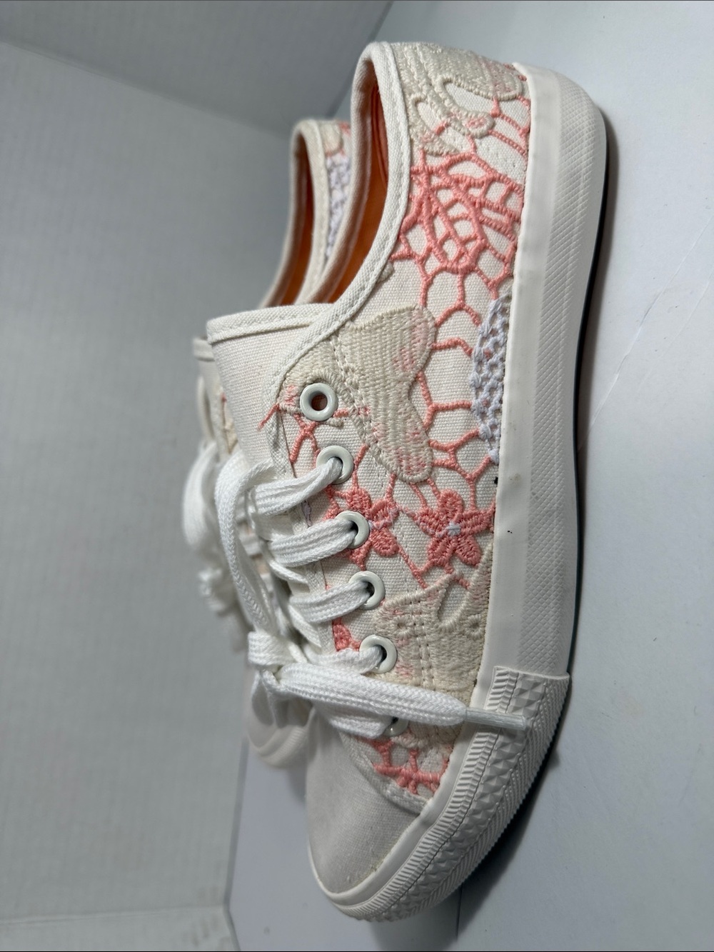 Women’s White Canvas Lace-Detail Sneakers with Pink Embroidery